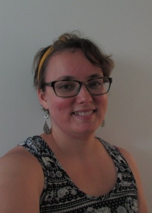 photo of the author and founder of the website Laura Miller
